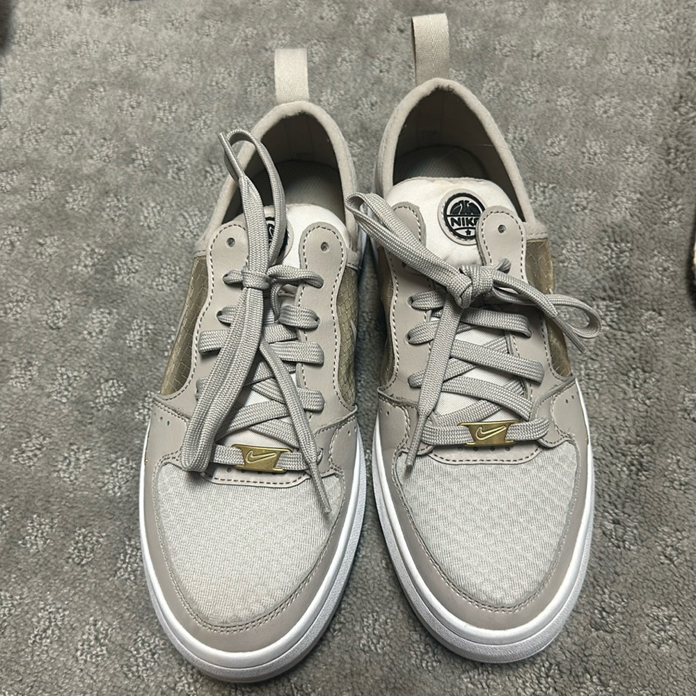 Nike court vision Alta tennis shoes